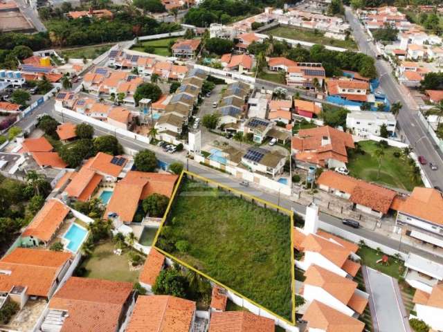 Lote/Terreno 1.800m² no Olho D’água com ligação ao Calhau