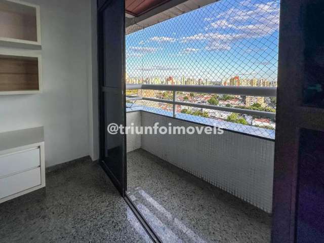 Apartamento a venda com 03 Suítes no Bairro de Fátima