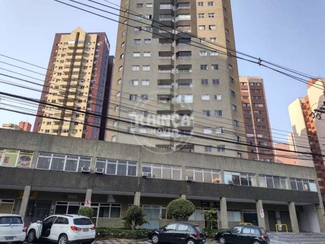 Loja para alugar, 218.38 m2 por R$7600.00  - Cristo Rei - Curitiba/PR