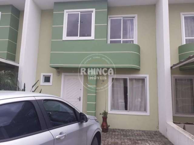 Sobrado para alugar, 73.94 m2 por R$2300.00  - Uberaba - Curitiba/PR