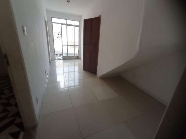 APARTAMENTO À VENDA COM 3 QUARTOS, Liberdade, Salvador-BA.