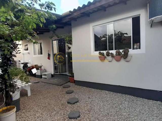 Casa para Venda em Biguaçu, Prado de Baixo, 4 dormitórios, 2 banheiros, 1 vaga