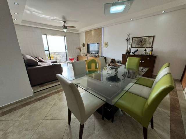 Apartamento Padrão, 3 dormitórios) , sendo 1 suíte, com 2 banheiros e uma área total de 143m² .