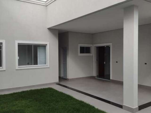 Casa com 3 quartos à venda no Jardim Santa Alice, Santa Bárbara D'Oeste  por R$ 1.150.000
