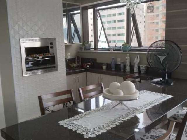 Apartamento no Ed. Residencial Merithamon