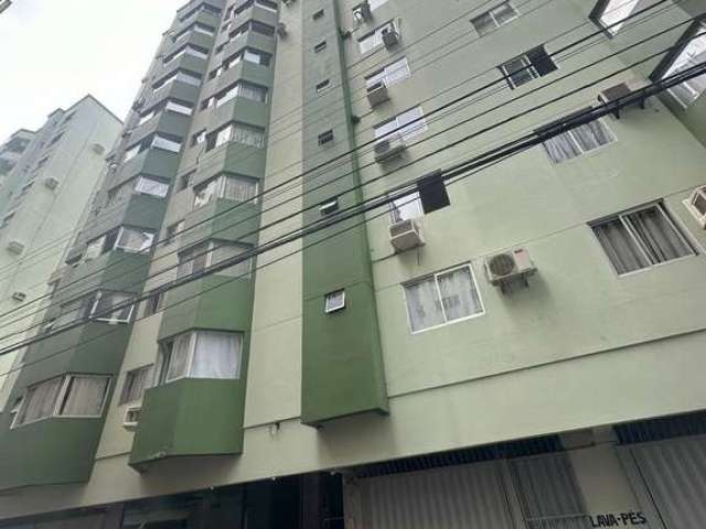 Apartamento no Ed. Dom Gustavo