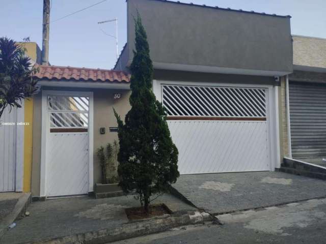 Casa para Venda em Carapicuíba, Parque Jandaia, 3 dormitórios, 1 suíte, 2 banheiros, 3 vagas