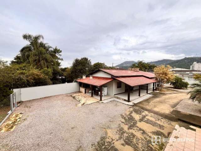 Casa comercial à venda na Rua João Pessoa, 260, Centro, Biguaçu por R$ 1.250.000