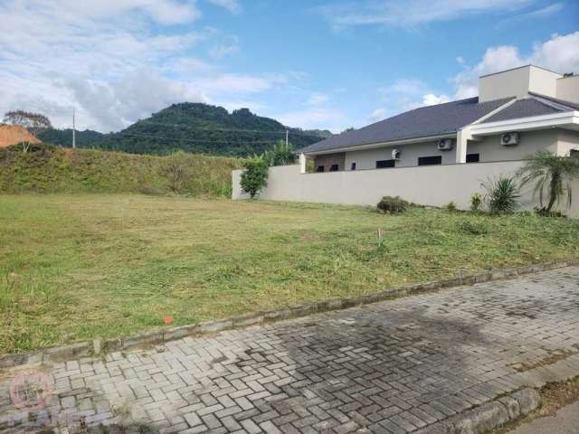 Terreno à venda na Barra do Rio Cerro, Jaraguá do Sul  por R$ 410.000