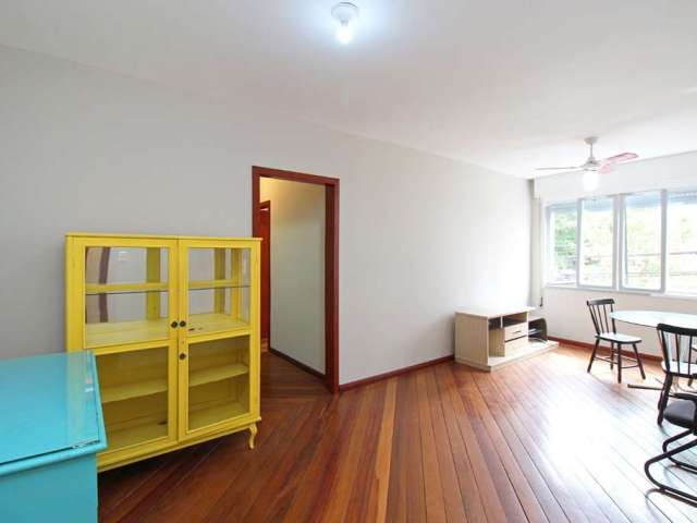 Apartamento com 2 quartos à venda na Rua Dona Eugênia, 75, Santa Cecília, Porto Alegre por R$ 285.000