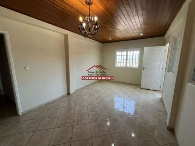 Excelente casa a venda em mariana, localizado no bairro colina. contendo 03 quartos