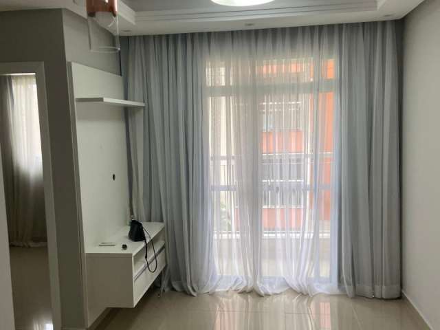 Apartamento no condomínio ELIZA MIRANDA