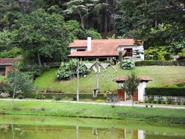 Casa- Teresópolis, Centro