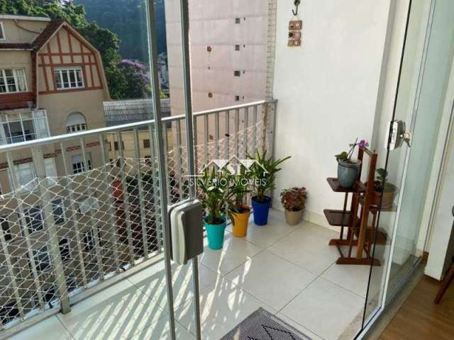 Apartamento- Petrópolis, Centro