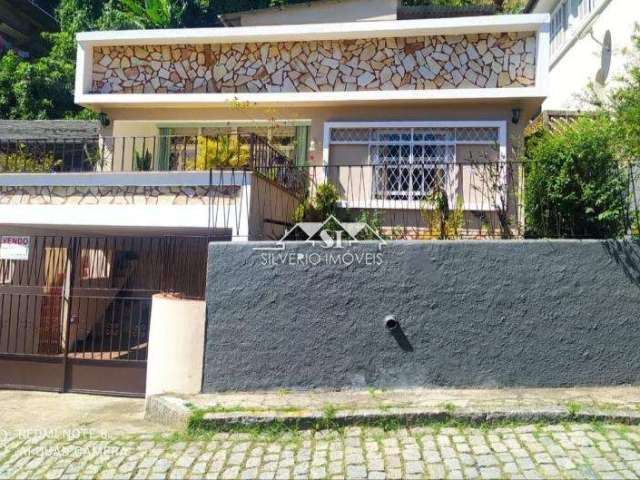 Casa- Petrópolis, Vila Militar