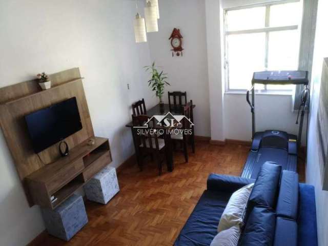 Apartamento- Petrópolis, Centro