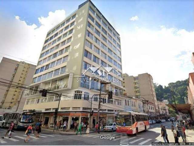 Apartamento- Petrópolis, Centro