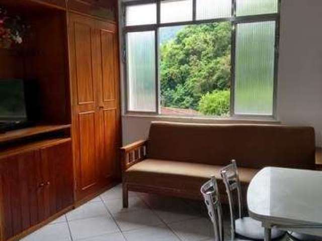 Apartamento- Petrópolis, Centro