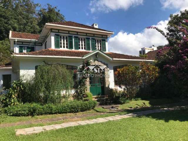 Casa- Petrópolis, Centro