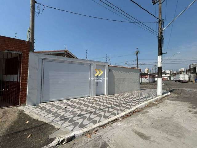 Casa Térrea com 3 Suítes e 4 Vagas de Garagem