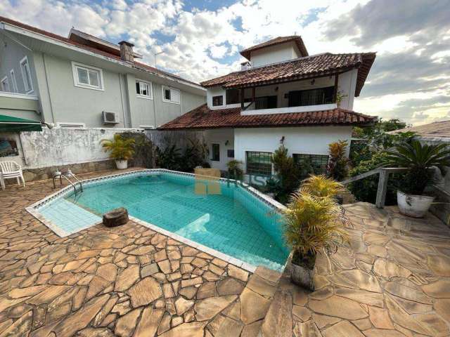 Casa com 5 dormitórios à venda, 440 m² por R$ 2.450.000,00 - Jardim das Colinas - São José dos Campos/SP