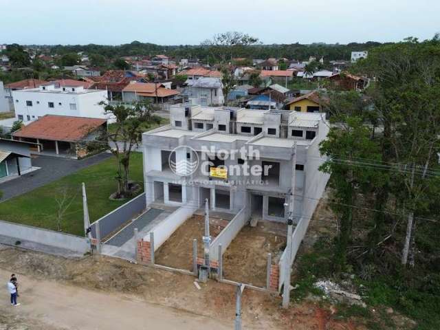 Casa Geminada Alto Padrão Tipo Sobrado à Venda no Costeira Próximo à Lagoa em Balneário Barra do Su