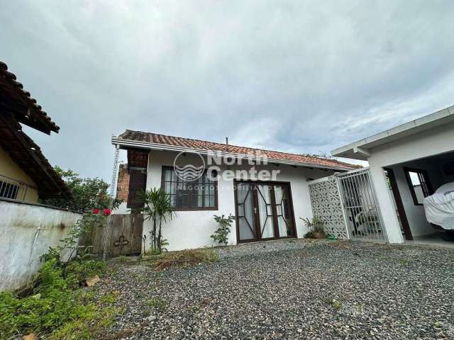 Casa à venda, Centro, Balneário Barra do Sul, SC Aceita permuta por casa em Joinville