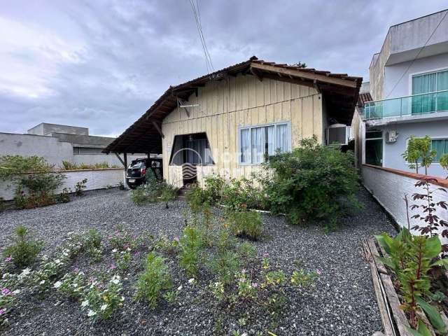 Casa à venda, Centro, Balneário Barra do Sul, SC