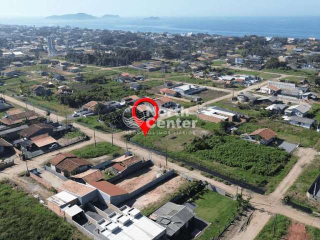 Terreno de Esquina à 500 metros da Praia com 450m² no Salinas, Balneário Barra do Sul, SC