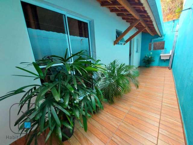 Casa com 2 dormitórios à venda, 97 m² por R$ 300.000,00 - Vale dos Eucaliptos - Guararema/SP