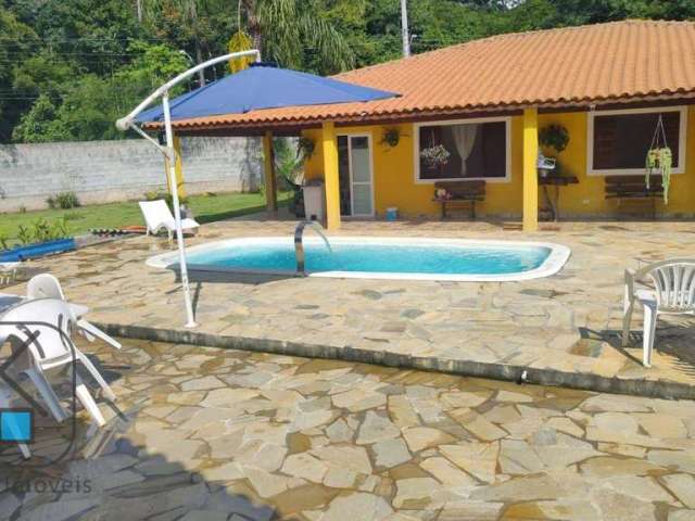 Chácara com 3 dormitórios à venda, 1600 m² por R$ 1.100.000 - Parque Agrinco - Guararema/SP