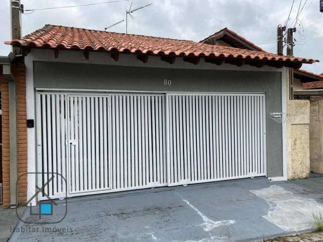 Casa com 3 dormitórios à venda, 150 m² por R$ 720.000,00 - Centro - Guararema/SP