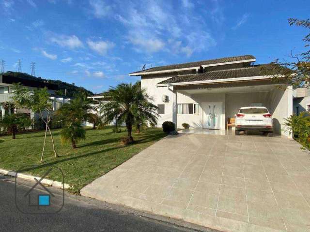 Casa com 3 dormitórios à venda, 160 m² por R$ 1.250.000,00 - Bellard - Guararema/SP