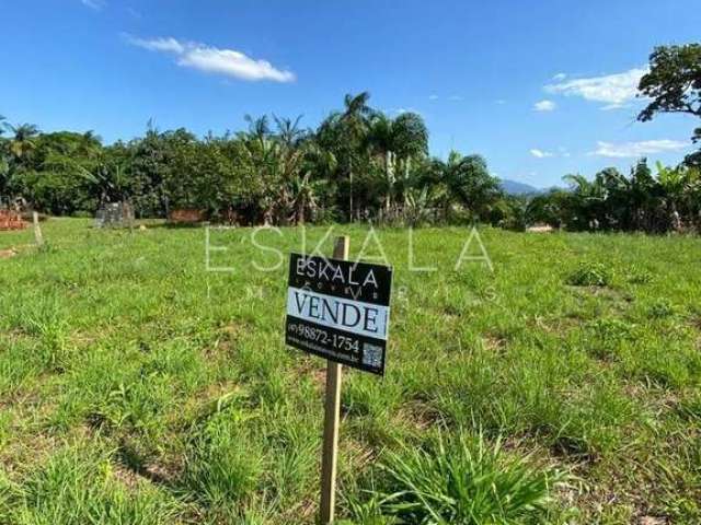 Terreno Amplo com 725m², Localizado no Bairro Barra do Rio Cerro, Jaragua do Sul