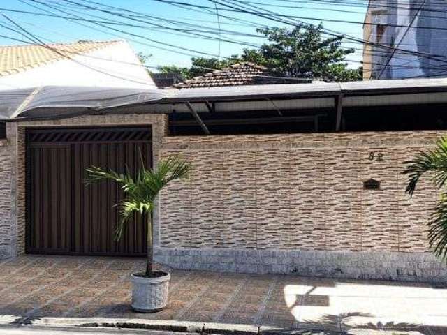 Casa para venda possui 120 metros quadrados com 3 quartos em Bangu - Rio de Janeiro - Rio de Janeiro