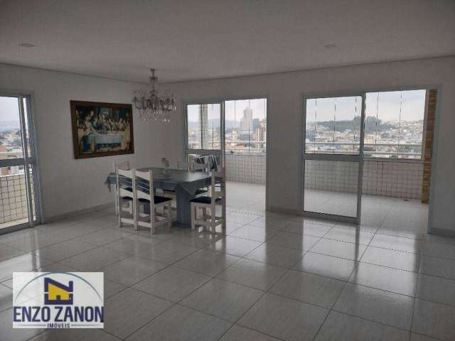 Cobertura duplex com 3 suítes com 3 vagas de garagem e sala ampla com varanda gourmet. Condomínio com diversos itens de lazer inclusive piscina.