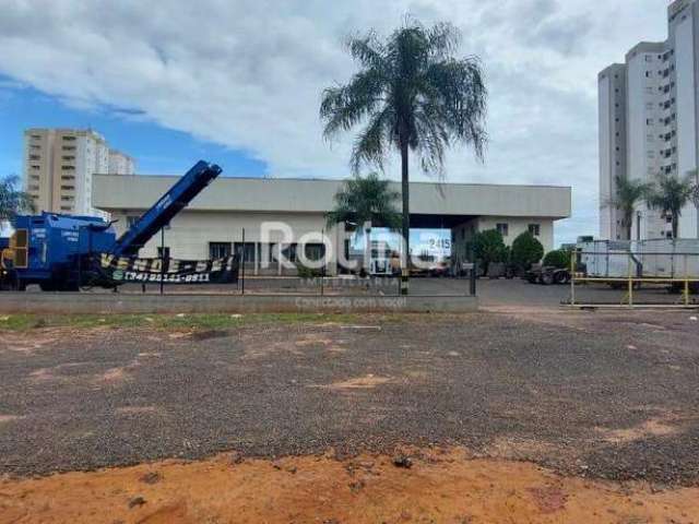 Galpão para alugar, Dona Zulmira - Uberlândia/MG - Rotina Imobiliária