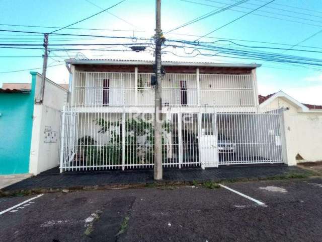 Casa para alugar, 5 quartos, Martins - Uberlândia/MG - R$ 4.500,00
