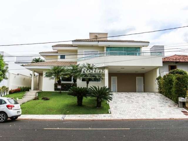 Casa Condomínio Fechado para alugar, 3 quartos, Nova Uberlândia - Uberlândia/MG - Rotina Imobiliária