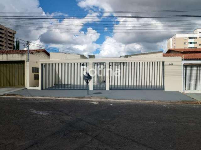 Casa para alugar, 2 quartos, Santa Mônica - Uberlândia/MG - Rotina Imobiliária