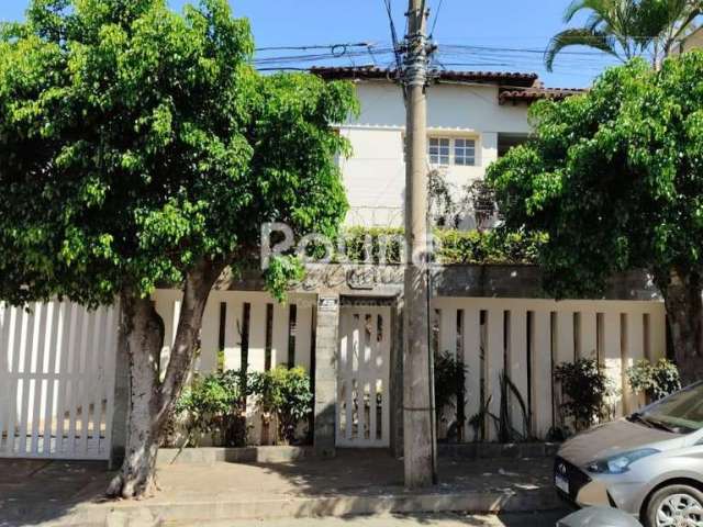 Casa para alugar, 4 quartos, Martins - Uberlândia/MG - Rotina Imobiliária