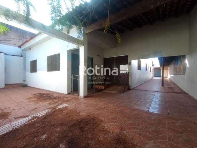 Casa Comercial para alugar, 5 quartos, Cidade Jardim - Uberlândia/MG - Rotina Imobiliária