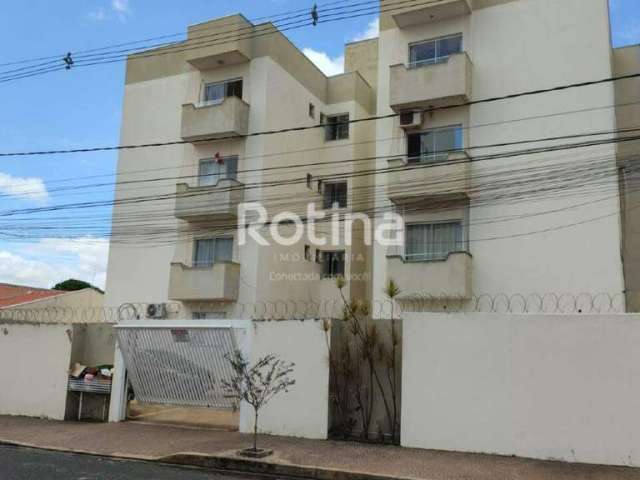 Apartamento para alugar, 3 quartos, Alto Umuarama - Uberlândia/MG - Rotina Imobiliária