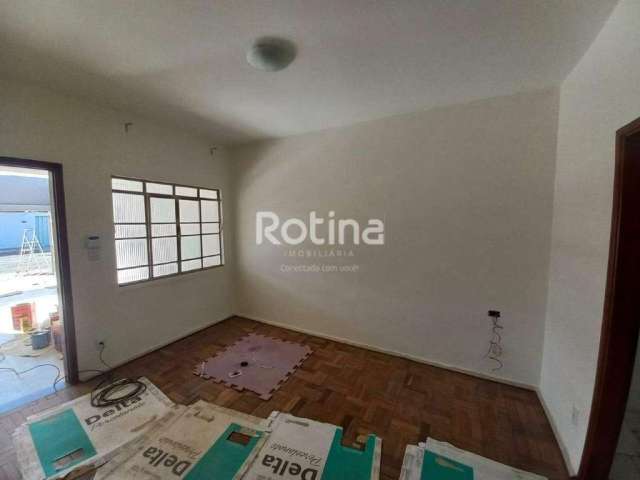 Casa para alugar, 4 quartos, Marta Helena - Uberlândia/MG - Rotina Imobiliária