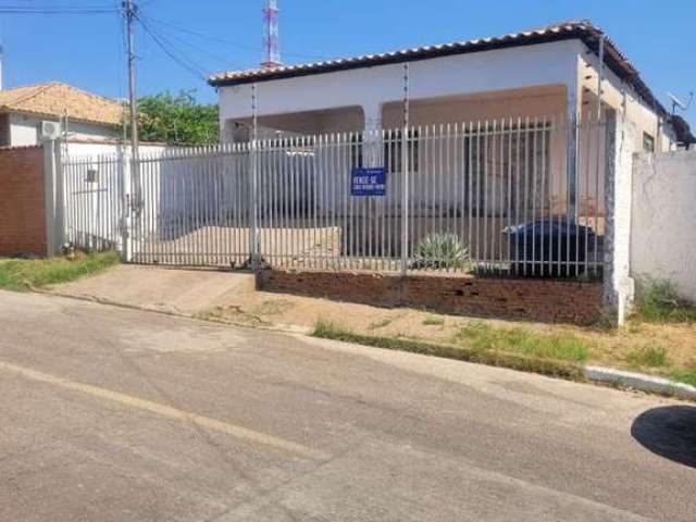 Casa com 2 suítes à venda no bairro Santa Helena