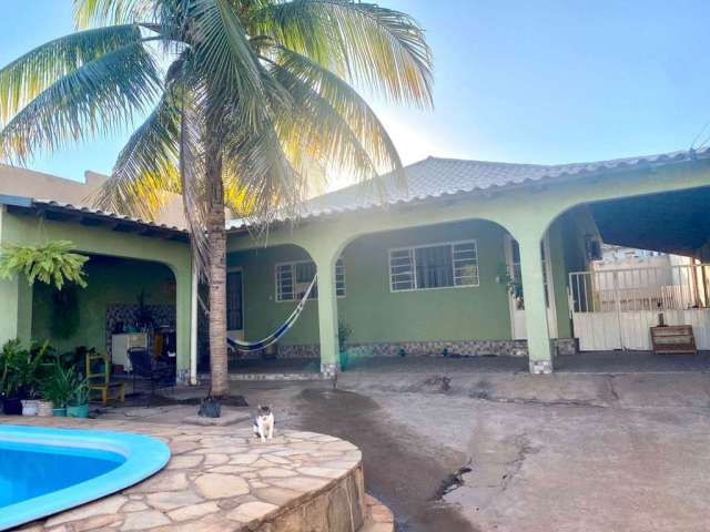 Casa com 3 quartos à venda no bairro Jardim Cuiabá - Cuiabá/MT