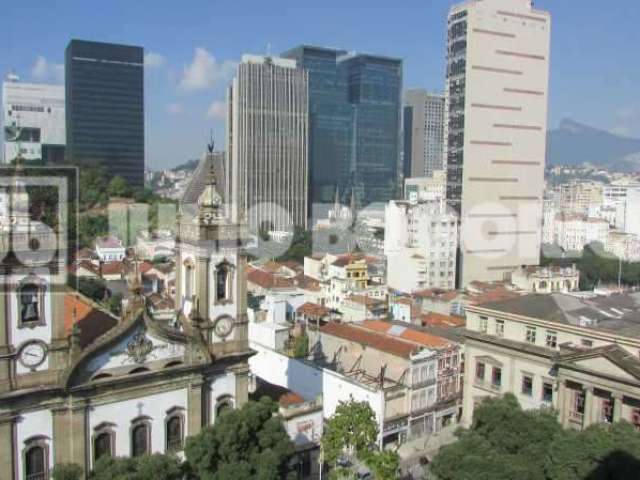 Apartamento à venda na Largo São Francisco de Paula, Centro, Rio de Janeiro, 28 m2 por R$ 115.000