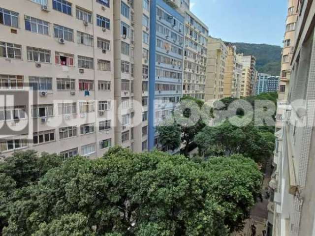 Apartamento com 2 quartos à venda na Rua Barata Ribeiro, Copacabana, Rio de Janeiro, 61 m2 por R$ 590.000