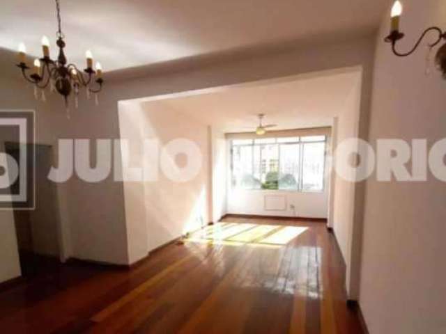 Apartamento com 3 quartos à venda na Rua Bolivar, Copacabana, Rio de Janeiro, 130 m2 por R$ 1.200.000