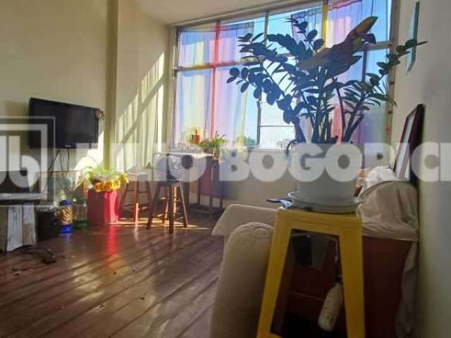 Apartamento com 2 quartos à venda na Rua Francisco Muratori, Santa Teresa, Rio de Janeiro, 75 m2 por R$ 450.000